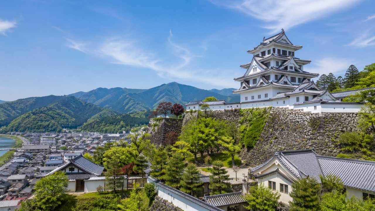 郡上八幡城を主役にしたブログ用アイキャッチ