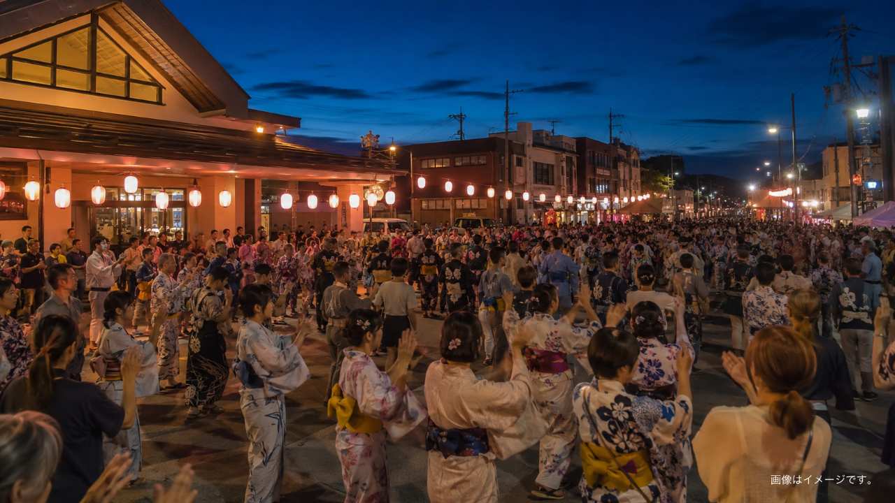 白鳥おどり2026の徹夜おどりをイメージした夏の夜景